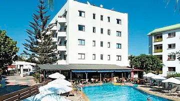 Sandra Garden Protaras